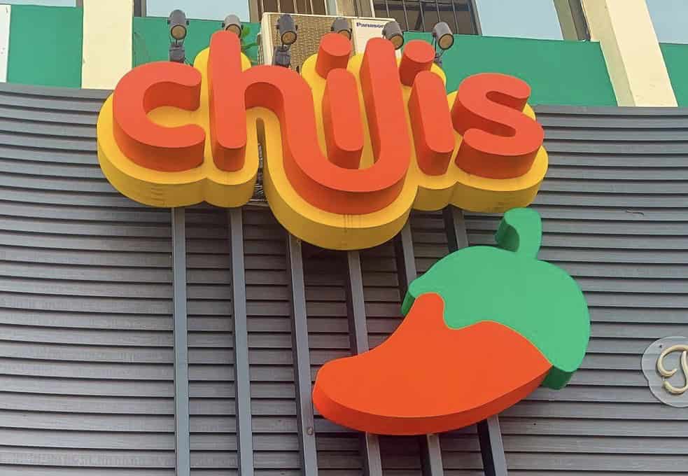 Chilis Restaurants company image